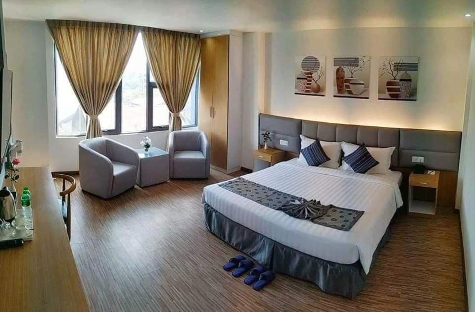 יאנגון Botahtaung Hotel מראה חיצוני תמונה