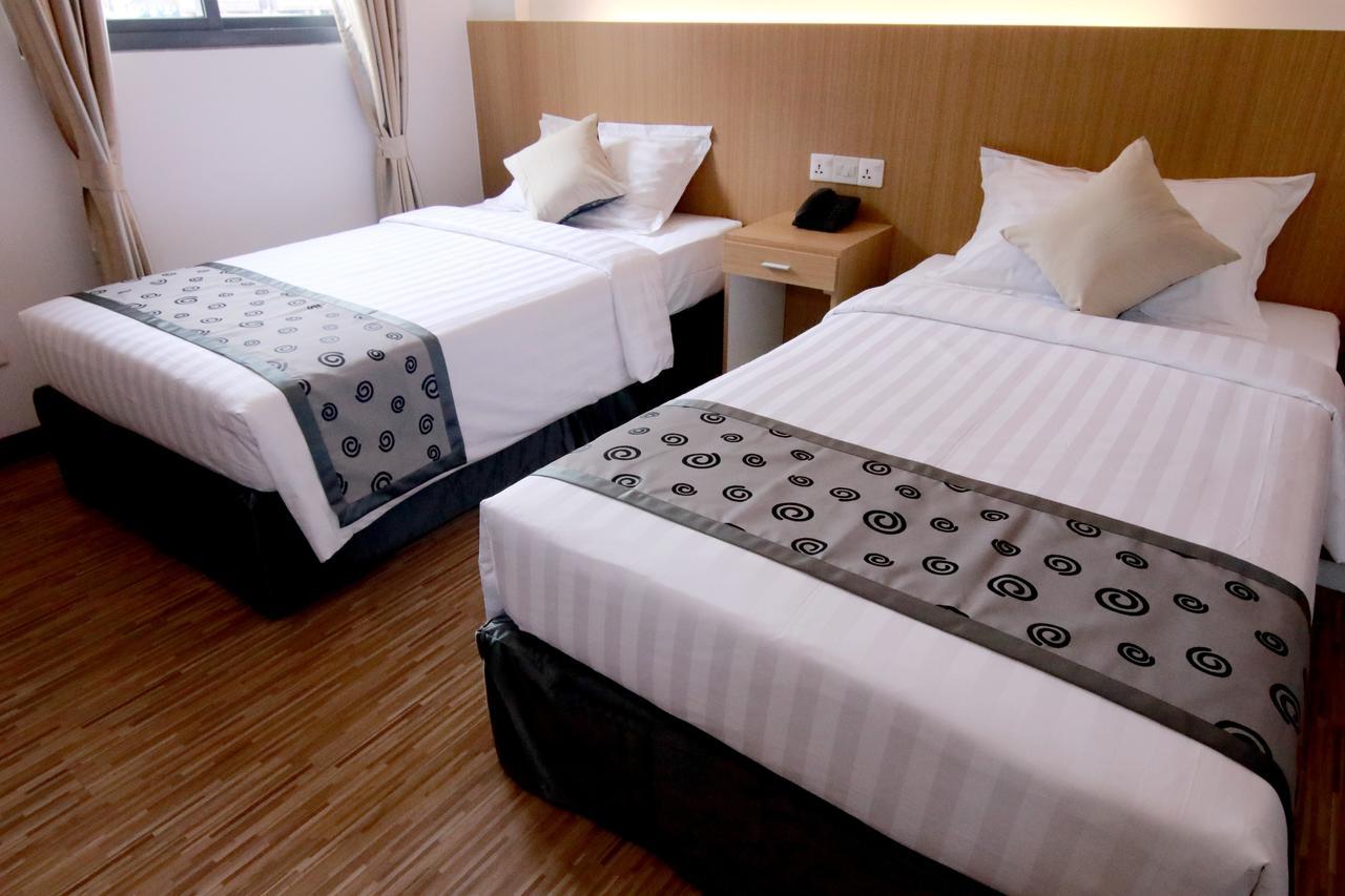 יאנגון Botahtaung Hotel מראה חיצוני תמונה