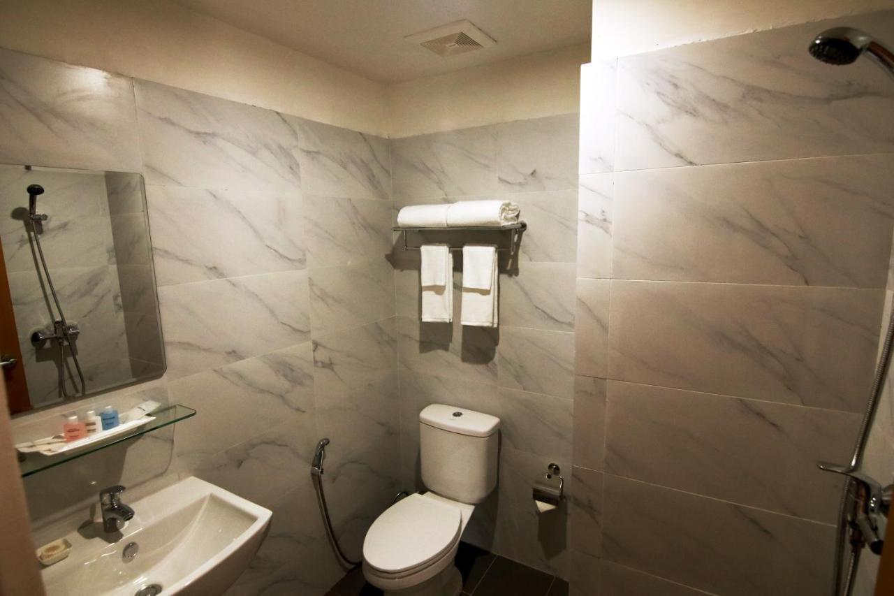 יאנגון Botahtaung Hotel מראה חיצוני תמונה