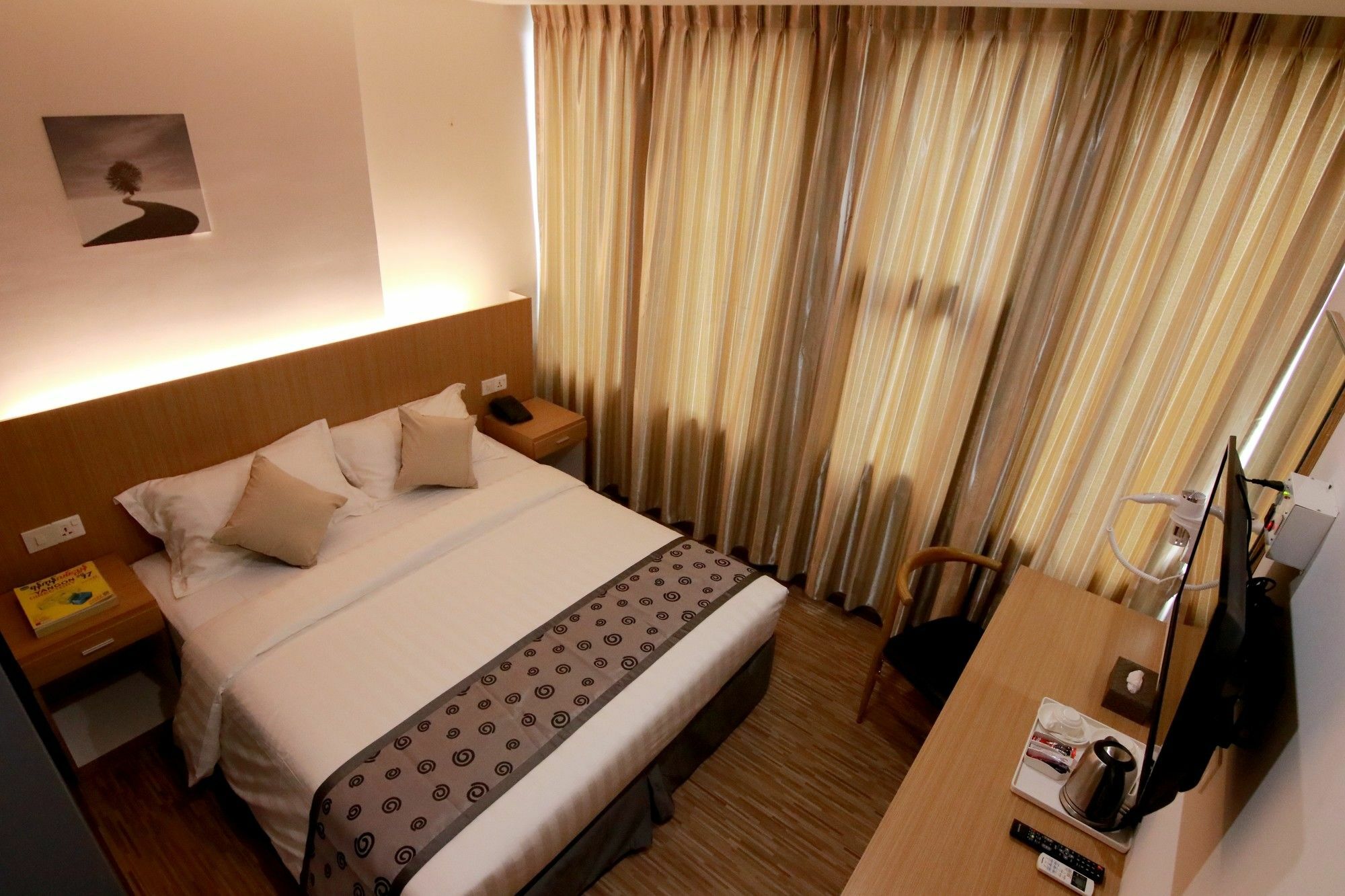 יאנגון Botahtaung Hotel מראה חיצוני תמונה