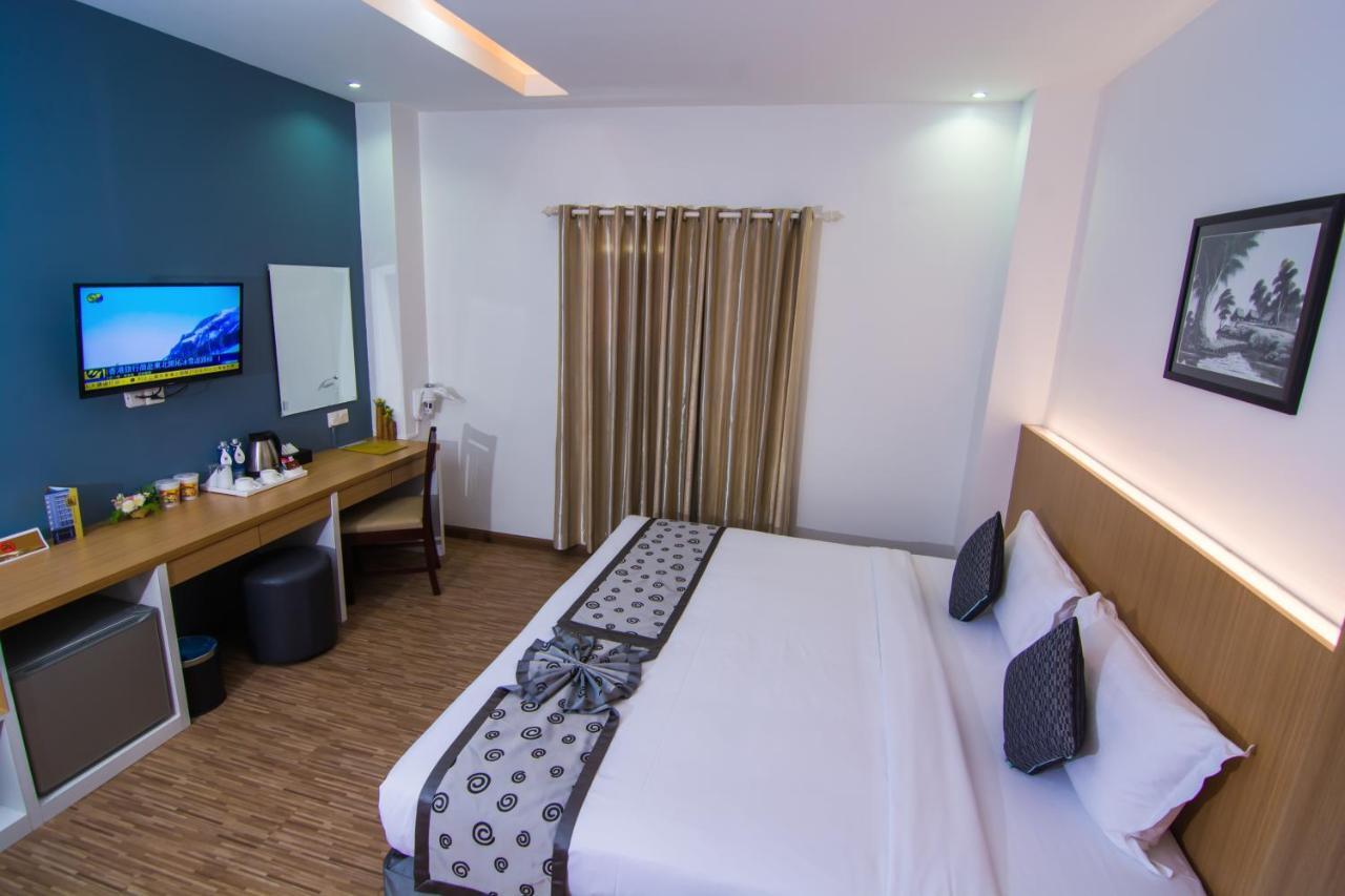 יאנגון Botahtaung Hotel מראה חיצוני תמונה