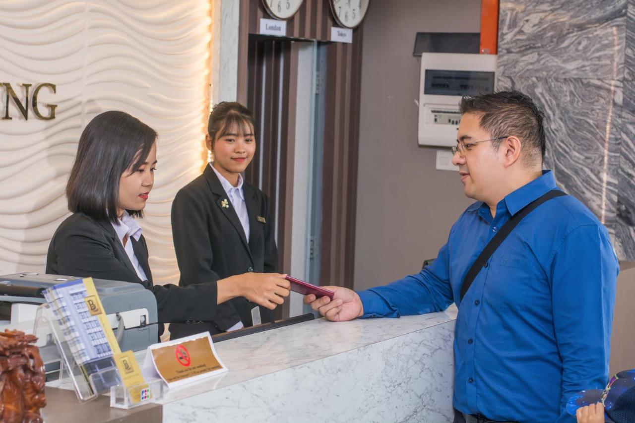 יאנגון Botahtaung Hotel מראה חיצוני תמונה