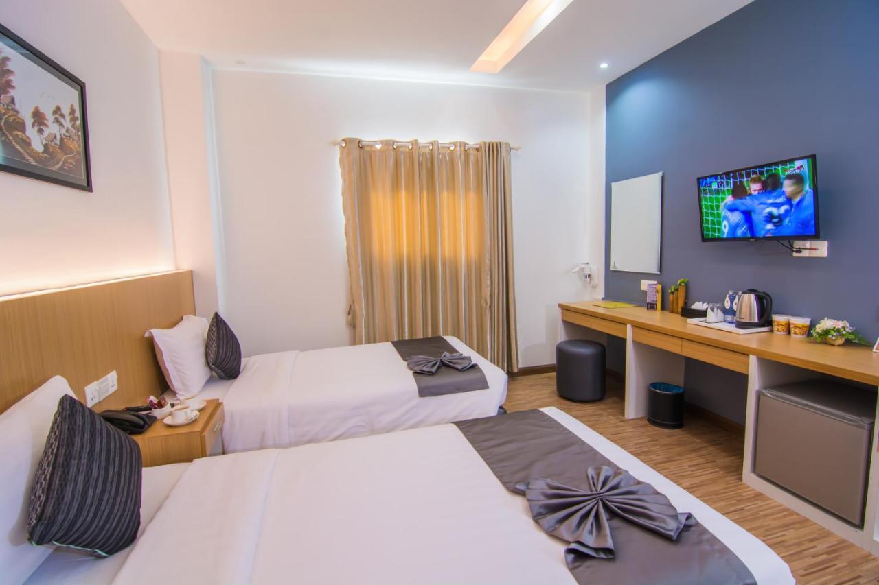 יאנגון Botahtaung Hotel מראה חיצוני תמונה