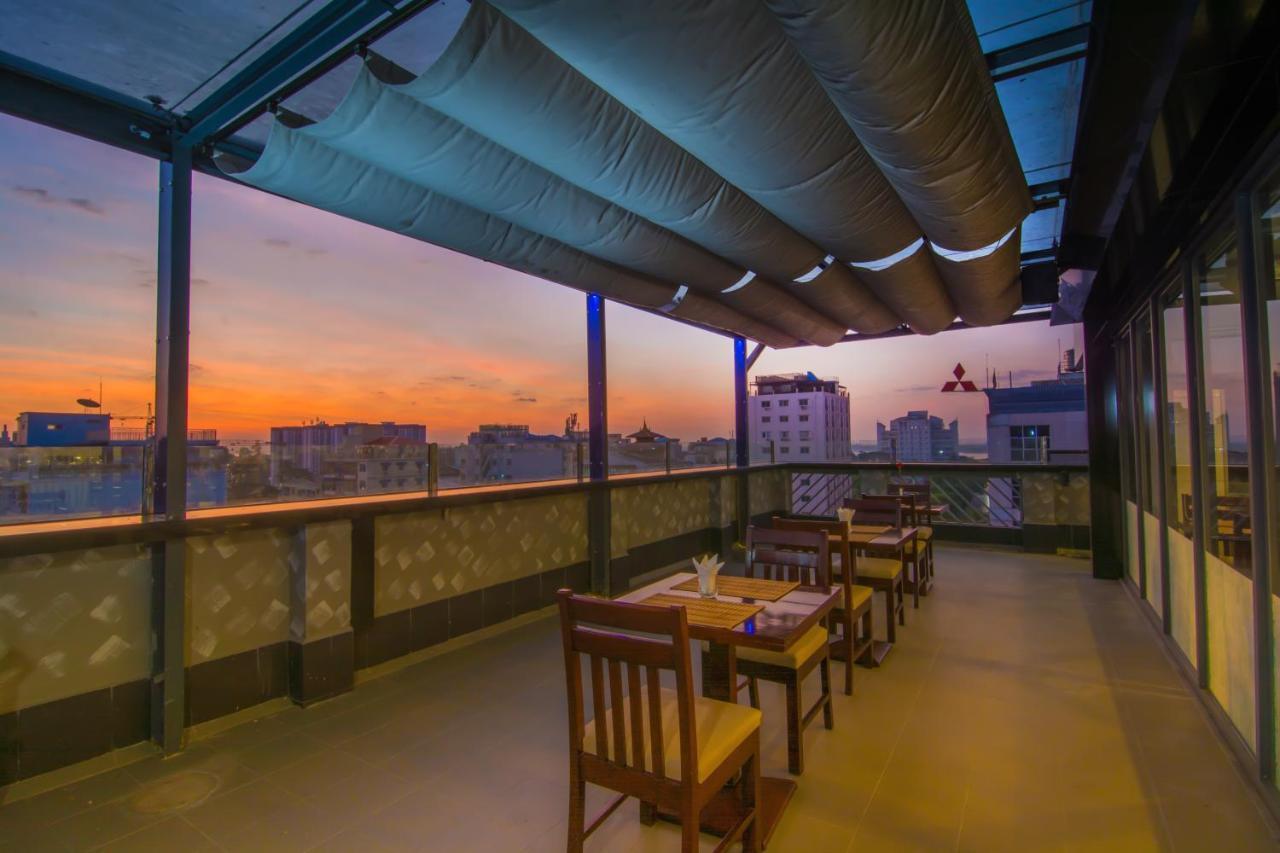 יאנגון Botahtaung Hotel מראה חיצוני תמונה